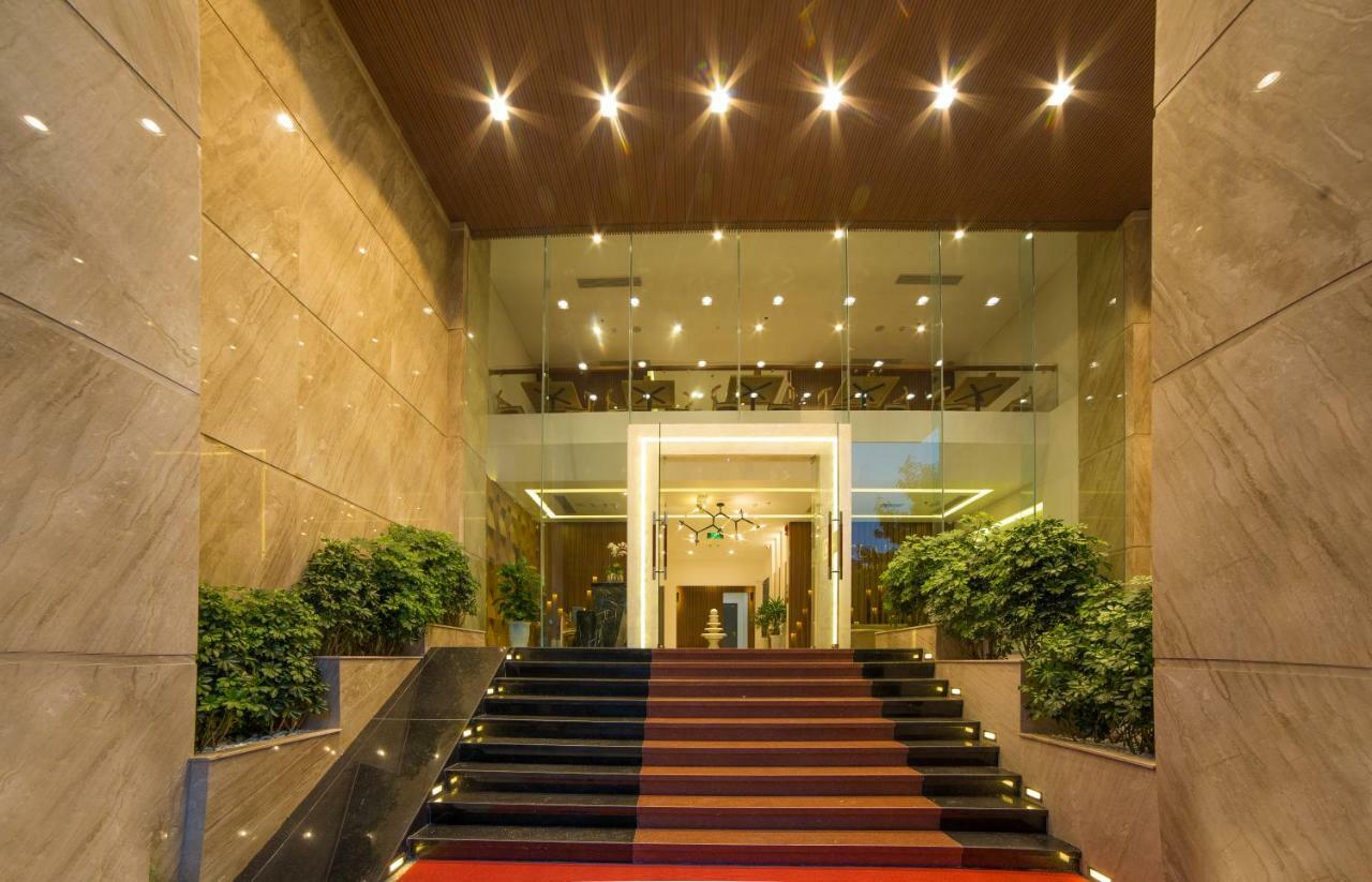 Clivia Hotel & Suite Дананг Екстер'єр фото