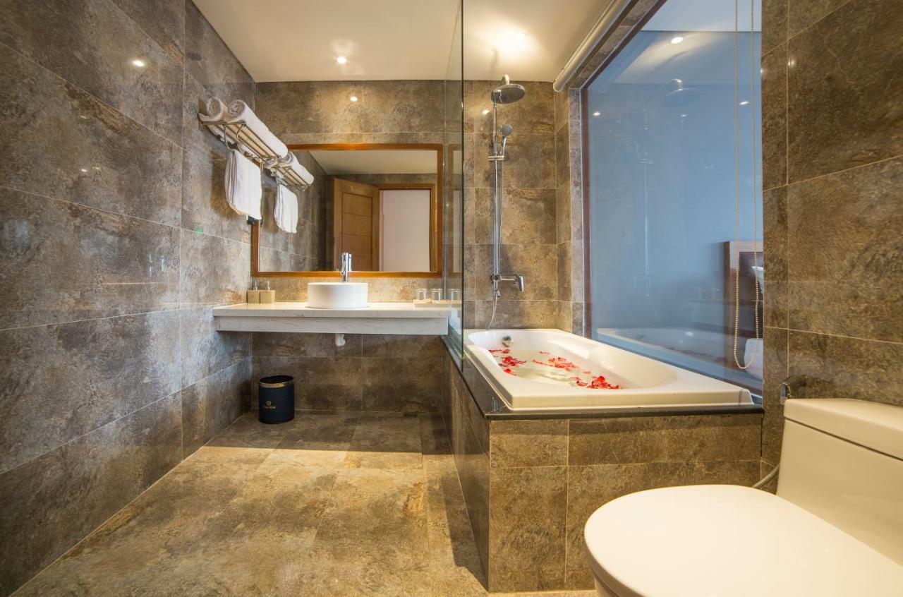 Clivia Hotel & Suite Дананг Екстер'єр фото